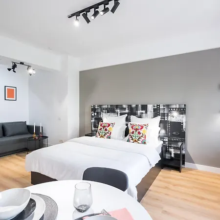 Apartment Cinema Union *