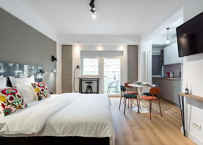 Cinema Union Apartment Bucharest